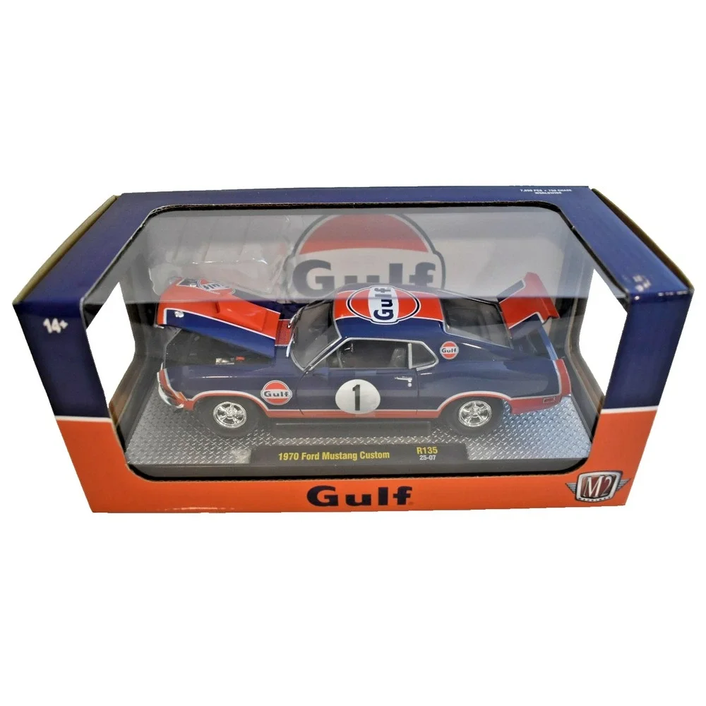 M2 Machines Chase 1970 Ford Mustang Custom Gulf R135 25-07 1/24 Scale